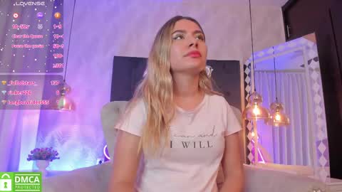 Snapshot of kataliina_18 chatting on March 10, 6:01 pm Kat online show from March 10, 6:01 pm