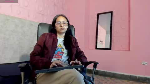 Katalina online show from April 30, 2:45 pm