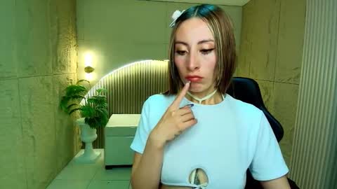 Katalina  online show from March 24, 9:09 pm