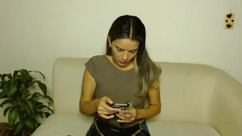 Snapshot of katalina_sexygirl chatting on May 21, 2:18 am Katalina online show from May 21, 2:18 am