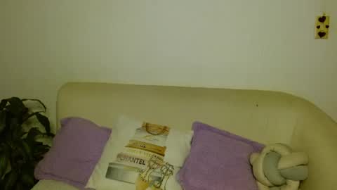 Snapshot of katalina_sexygirl chatting on June 6, 5:12 am Katalina online show from June 6, 5:12 am