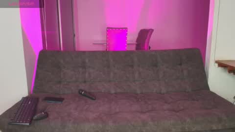 katalinaaswad online show from October 24, 5:37 am