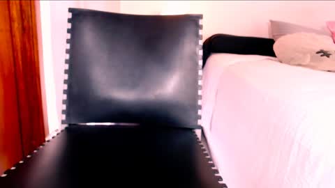 Snapshot of katalinaferreirax chatting on December 4, 5:33 pm katalinaferreirax online show from December 4, 5:33 pm