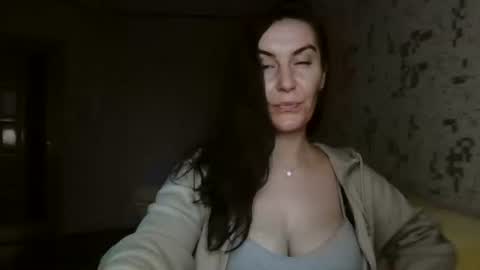 Snapshot of katalinaqe chatting on October 20, 6:25 am KatalinaQE online show from October 20, 6:25 am