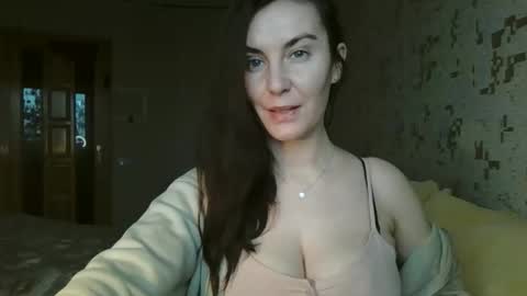 Snapshot of katalinaqe chatting on November 14, 7:07 am KatalinaQE online show from November 14, 7:07 am