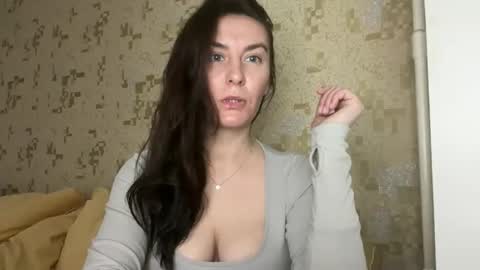 Snapshot of katalinaqe chatting on May 6, 8:30 am KatalinaQE online show from May 6, 8:30 am