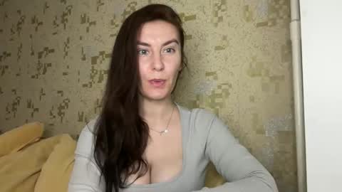 Snapshot of katalinaqe chatting on May 19, 4:41 am KatalinaQE online show from May 19, 4:41 am