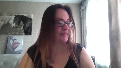 Snapshot of katarios_x chatting on October 17, 10:51 am katarios online show from October 17, 10:51 am