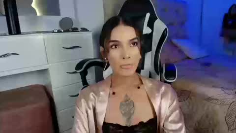 Snapshot of kate_bmoss_ chatting on September 25, 1:42 am kate_bmoss_ online show from September 25, 1:42 am