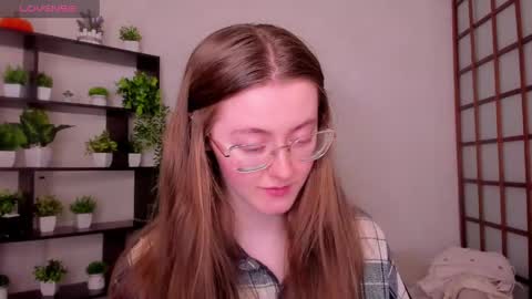 Snapshot of kate_cuddle chatting on May 12, 2:30 am Kate online show from May 12, 2:30 am