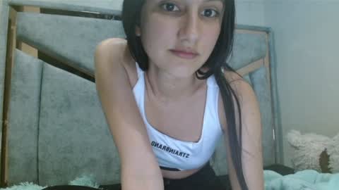 Snapshot of kate_davies chatting on January 18, 11:22 pm kate online show from January 18, 11:22 pm