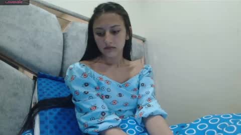 Snapshot of kate_davies chatting on February 15, 12:59 am kate online show from February 15, 12:59 am