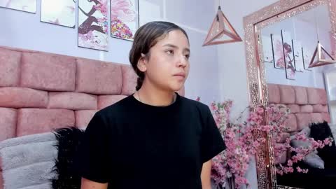 Snapshot of kate_froz chatting on October 17, 11:24 am Kate Froz online show from October 17, 11:24 am