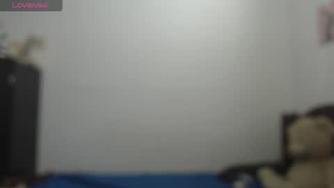 Snapshot of kate_leex chatting on July 10, 2:27 am kate_leex online show from July 10, 2:27 am