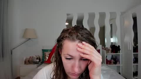 kate_redgar online show from March 11, 11:33 am