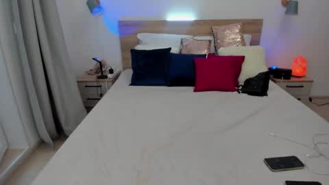 kate_redgar online show from September 15, 1:55 pm