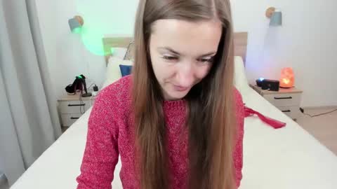 kate_redgar online show from October 31, 12:50 pm