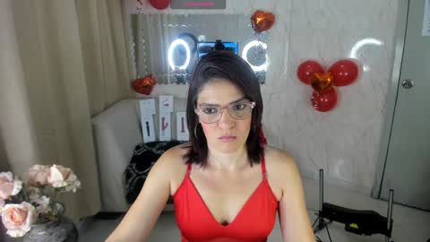 Snapshot of kate_roose chatting on February 2, 3:21 am kate_roose online show from February 2, 3:21 am
