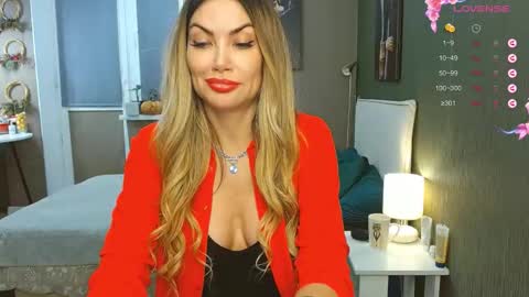 Therapist online show from December 19, 11:12 pm