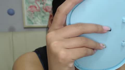 Kari online show from March 12, 7:59 pm