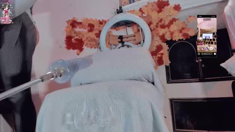 kate the pink girl online show from September 11, 10:04 am