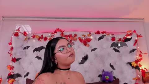 kateanderss online show from October 27, 9:52 pm