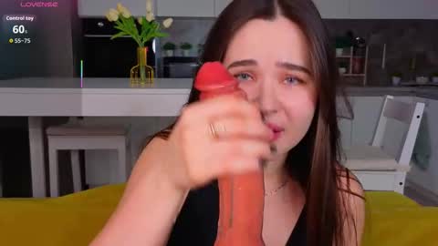 Kate online show from November 27, 3:58 pm