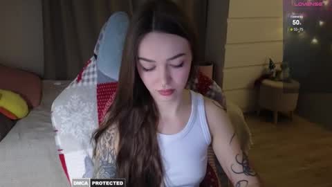 Snapshot of kateleoo chatting on March 1, 3:27 pm Im Kate  online show from March 1, 3:27 pm