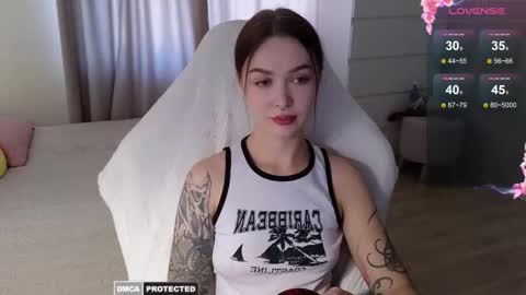 Snapshot of kateleoo chatting on September 12, 12:16 pm Im Kate  online show from September 12, 12:16 pm