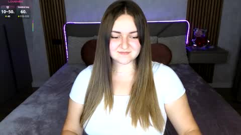Snapshot of katelyn_sweety chatting on October 6, 10:29 pm Katelyn online show from October 6, 10:29 pm