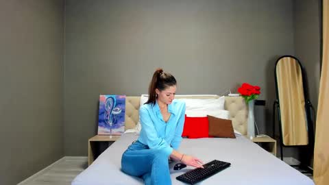 Katerina GTM2 Mo Tu Th Fr Sa Su 3am-10am online show from December 4, 11:19 am