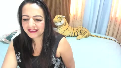 Snapshot of katerinamilf_ chatting on June 18, 12:53 pm kata online show from June 18, 12:53 pm