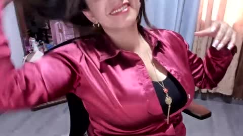 Snapshot of katerinamilf_ chatting on July 23, 9:24 pm kata online show from July 23, 9:24 pm
