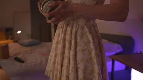 Snapshot of katesee chatting on May 12, 8:17 pm katesee online show from May 12, 8:17 pm