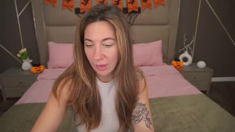 Kate online show from October 31, 7:53 am