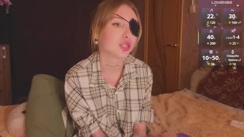 Snapshot of kateslil chatting on February 12, 4:33 am Kate online show from February 12, 4:33 am