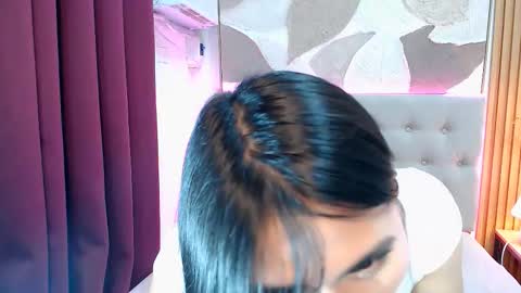 KATE online show from March 5, 3:08 pm