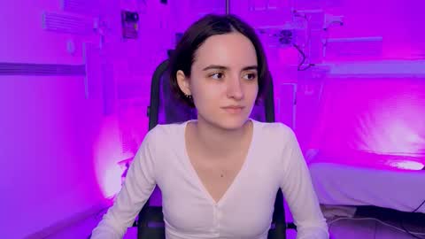 katewillows online show from March 1, 4:36 am