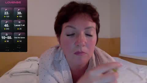 Snapshot of katherine_foxy chatting on September 20, 3:46 pm Ur Foxy online show from September 20, 3:46 pm