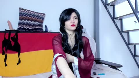 Katherine online show from December 20, 1:22 pm