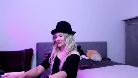 Katherine online show from October 10, 3:44 pm