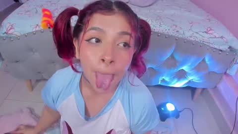 Kathia  online show from March 11, 6:53 am