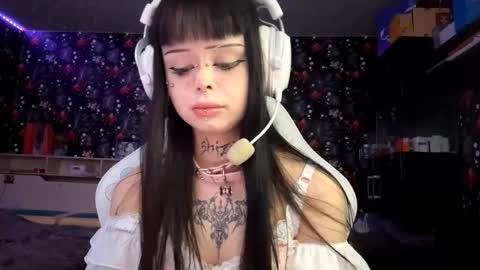 Snapshot of kathimatayoshi chatting on March 1, 1:35 pm Luna online show from March 1, 1:35 pm