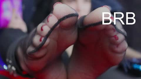 Snapshot of kathleen_frost chatting on December 17, 10:12 am kathleen_frost online show from December 17, 10:12 am