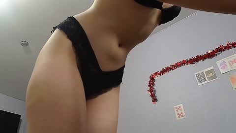 KathrineBerry online show from December 20, 11:00 am