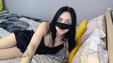 KathrineBerry online show from February 8, 5:40 am