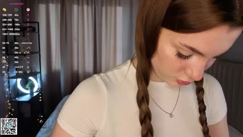 Lola online show from April 10, 4:17 am