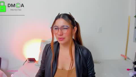 Kay online show from March 24, 1:10 am