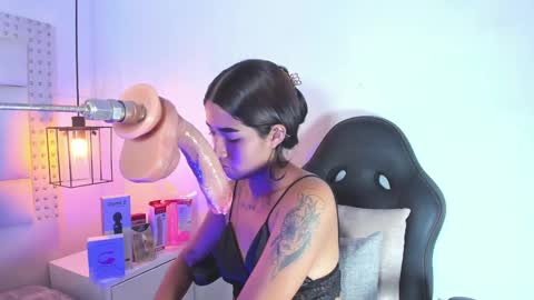 Khaty online show from December 13, 1:22 pm