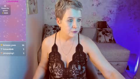 Kathy online show from December 7, 5:31 pm